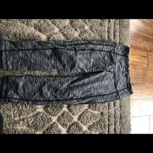 Victoria’s Secret sport capris